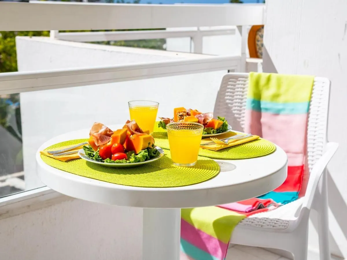 Apartment 302 Modern, Light, Comfortable Studio With Swimming Pool Playa de las Americas