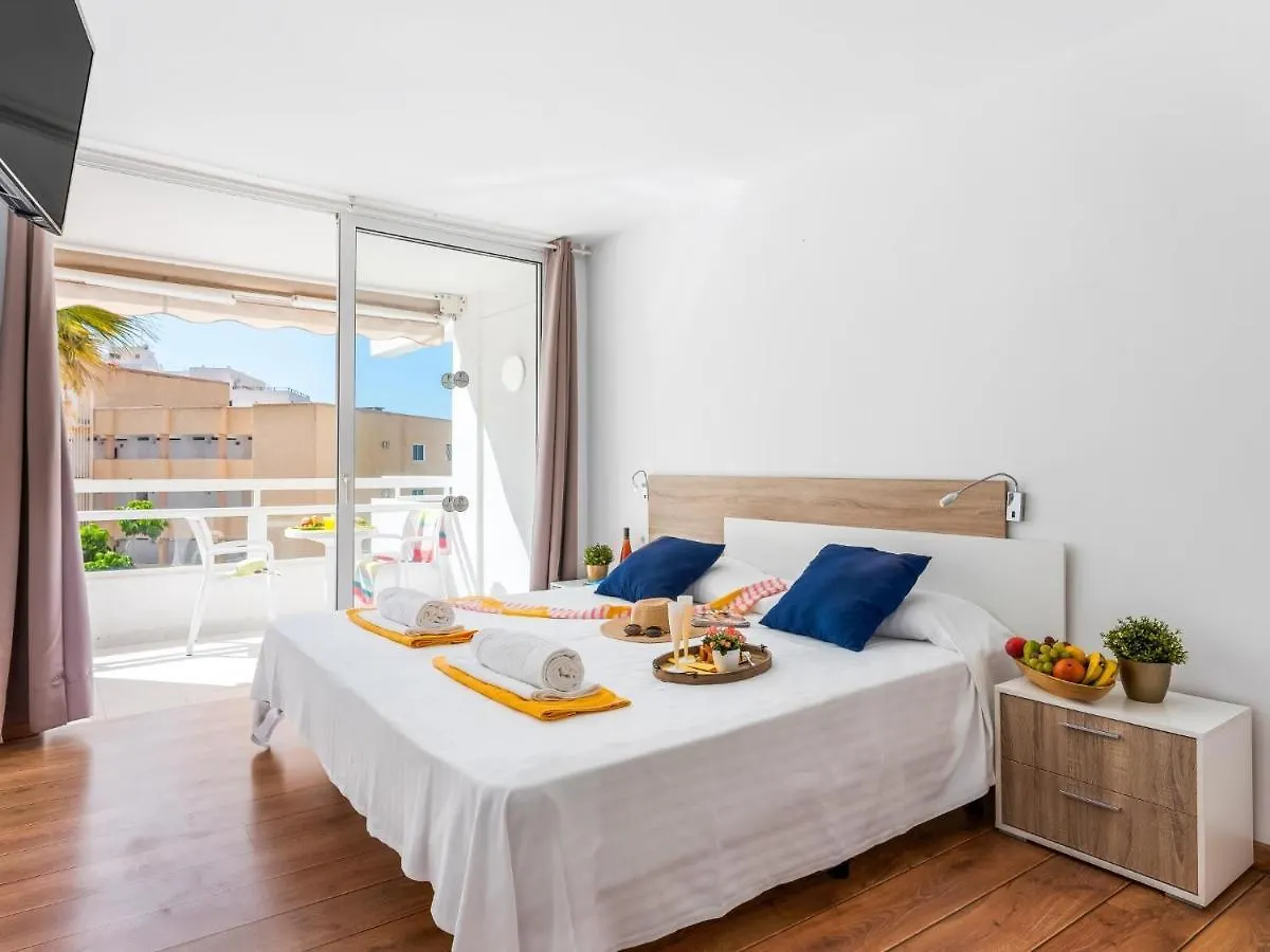 Apartment 302 Modern, Light, Comfortable Studio With Swimming Pool Playa de las Americas