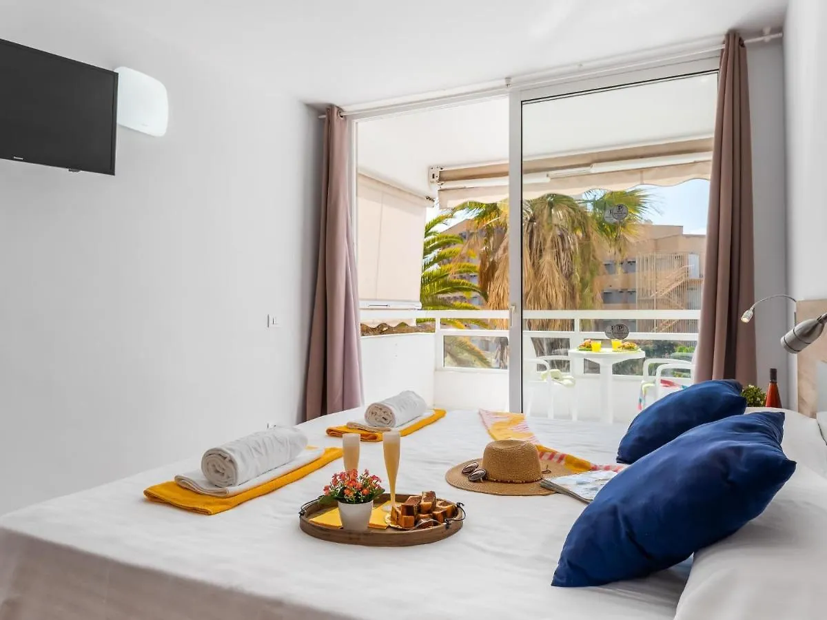 302 Modern, Light, Comfortable Studio With Swimming Pool Playa de las Americas  Apartment