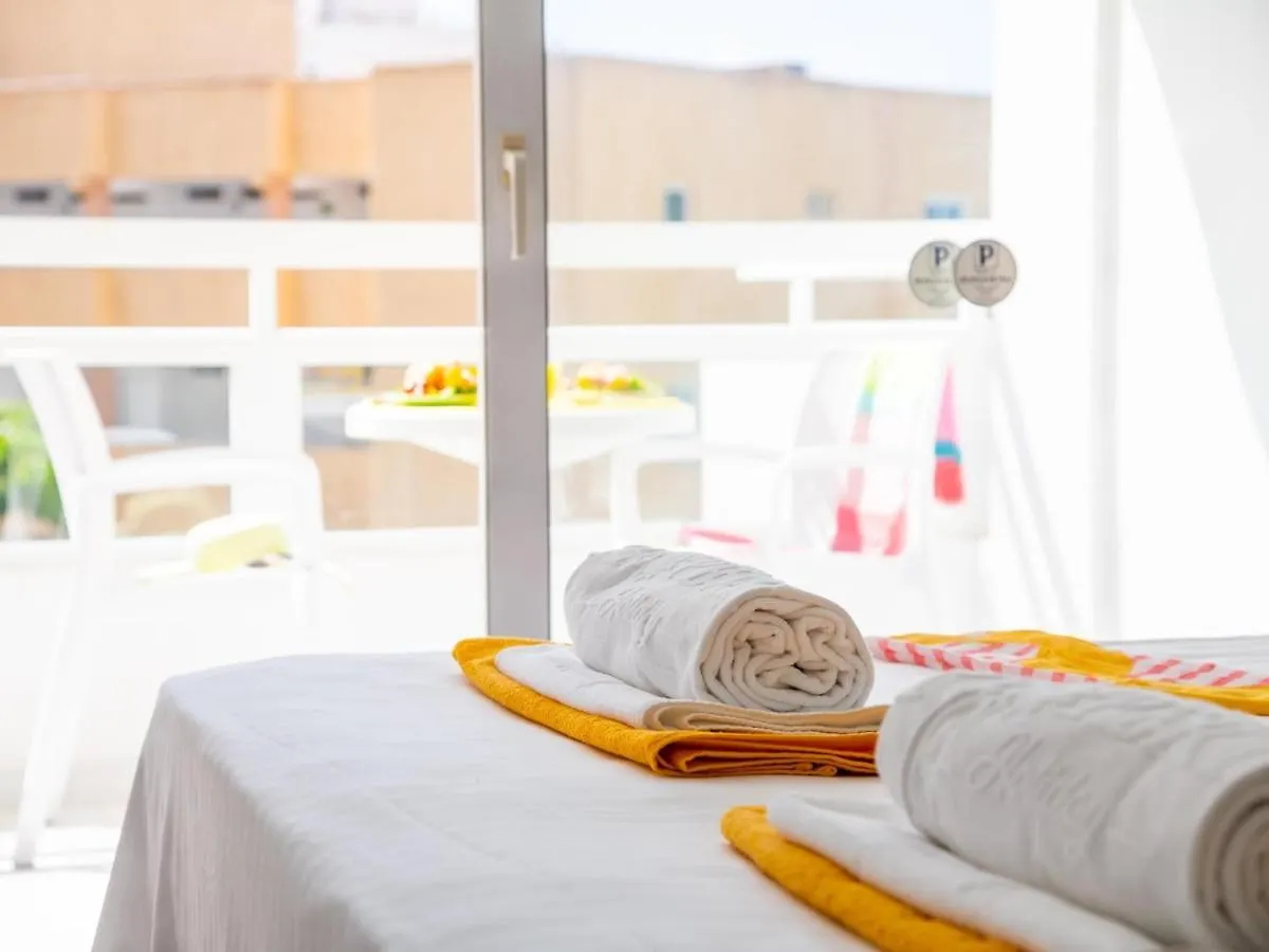 302 Modern, Light, Comfortable Studio With Swimming Pool Playa de las Americas  Apartment