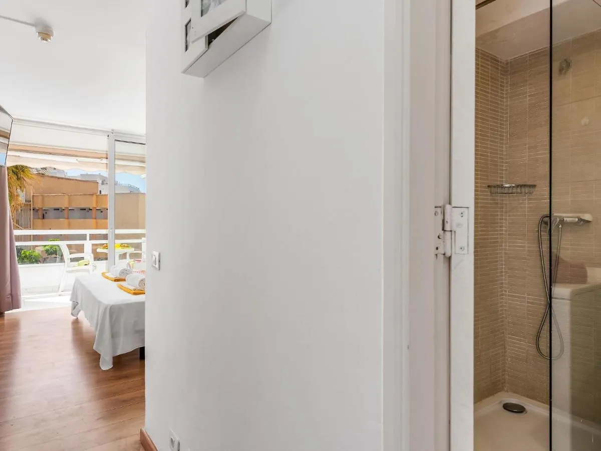 302 Modern, Light, Comfortable Studio With Swimming Pool Playa de las Americas  Spain
